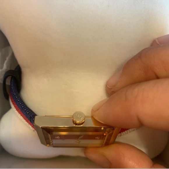 Gucci G- Frame Logo Red White Blue Watch YA147405 main image 11
